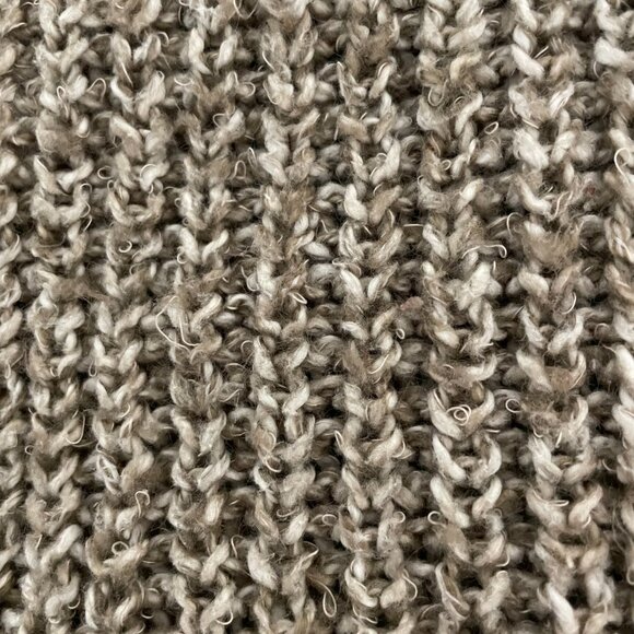 Garage tan xs crochet v-neck sweater - Picture 14 of 14